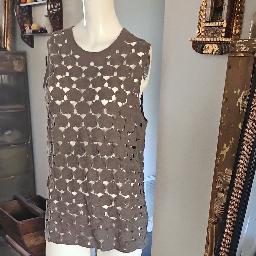 Bobeau Khaki Green Crochet Knit Tank Top Tunic Sleeveless Floral Open Weave L